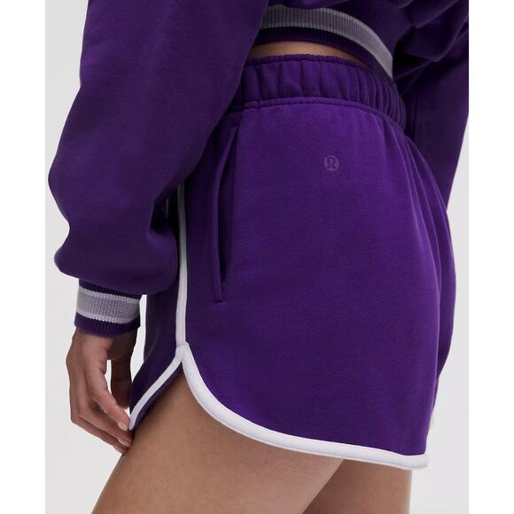 Lululemon MR Oversized Shorts 3 Inch Inseam with Trim BNWT - Picture 4 of 4